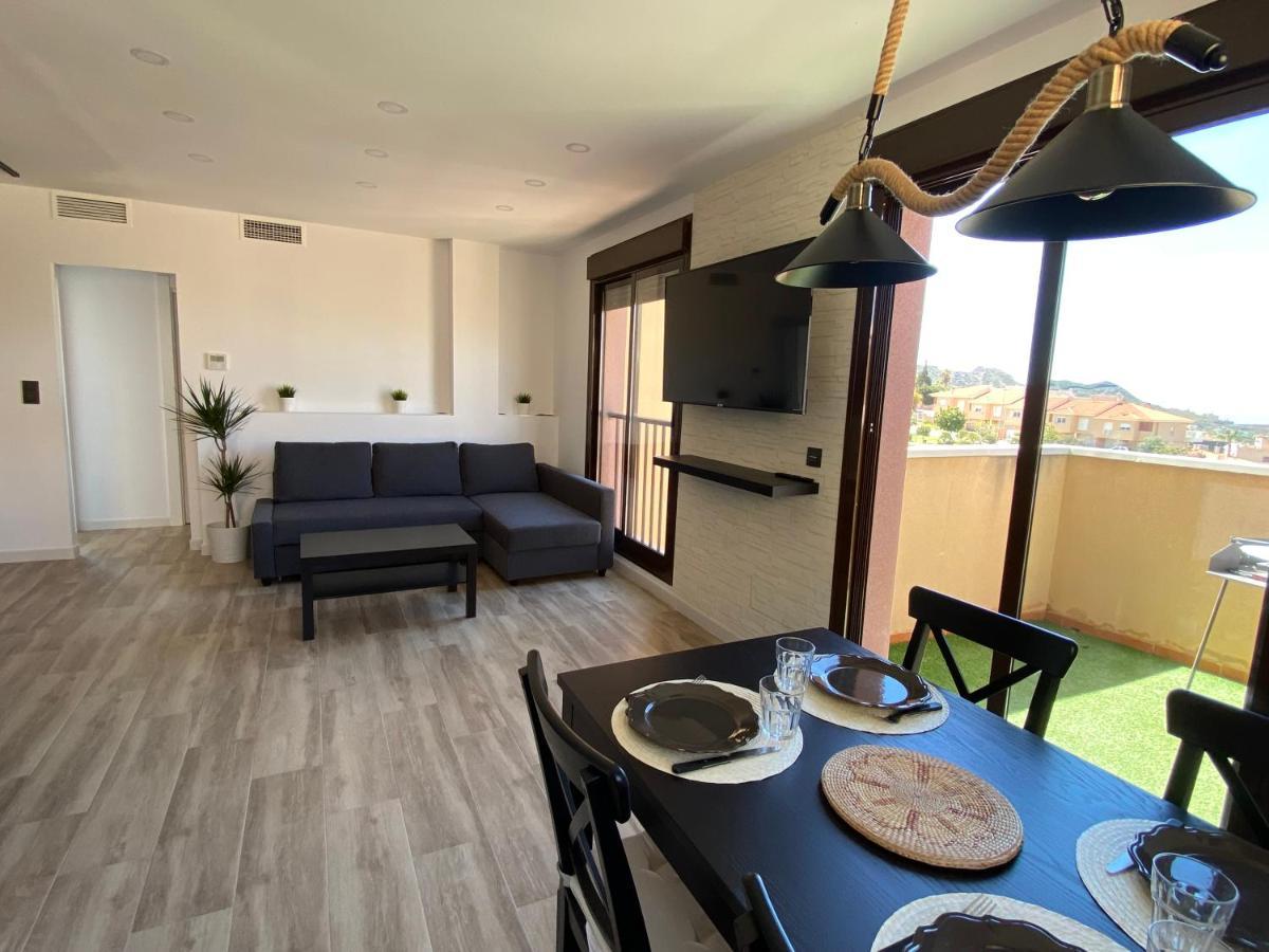 Precioso Atico Con Vistas Al Mar Y La Montana Apartament *